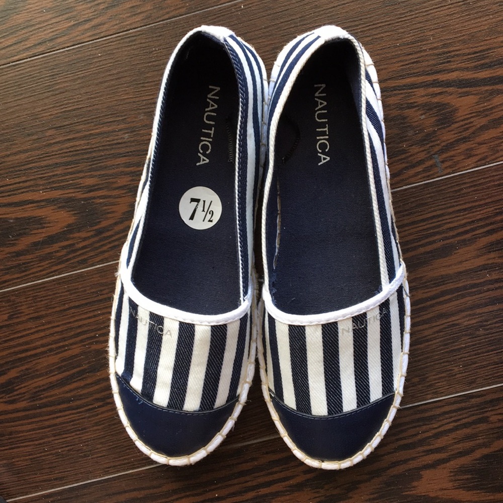 New Nautica Espadrilles Slip on Sneaker Navy White